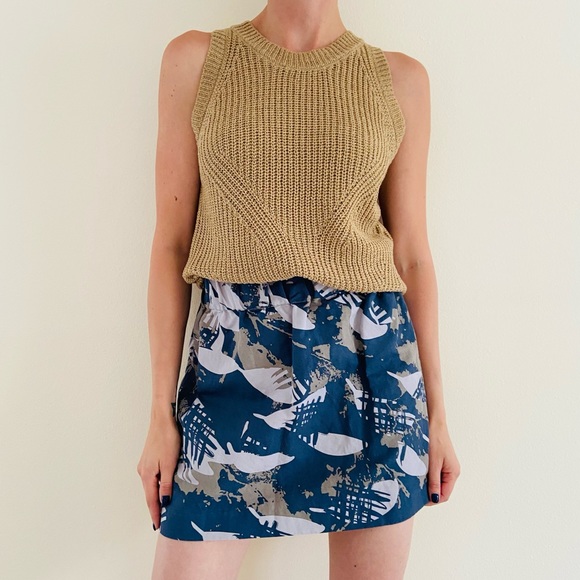 Banana Republic Dresses & Skirts - Banana republic abstract print linen blend mini elastic waist skirt